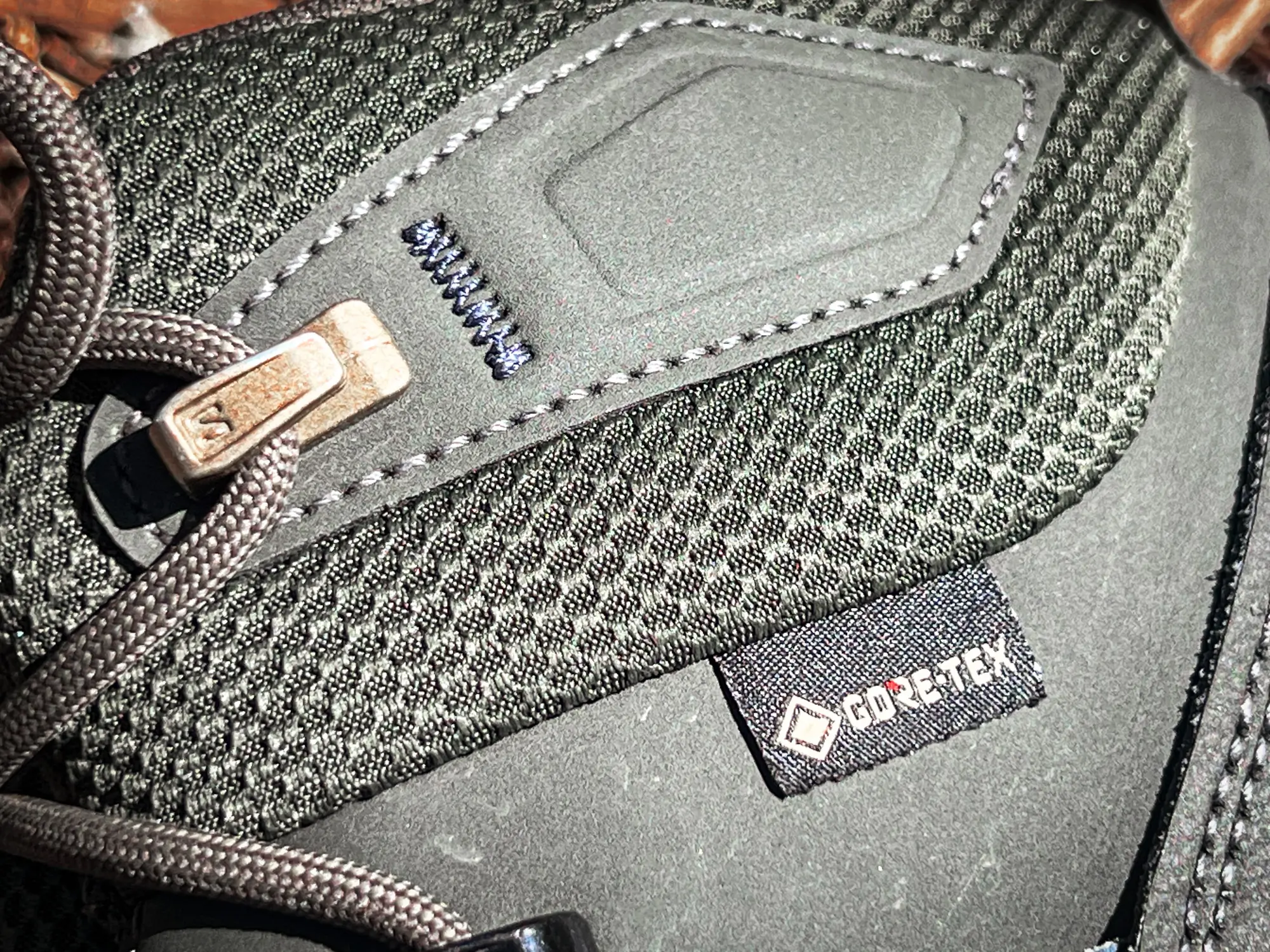 Salomon X Ultra 5 Mid GTX close up