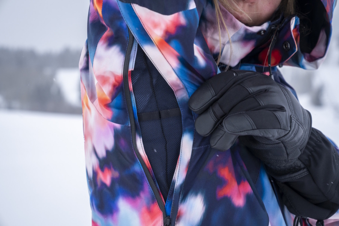 Close-up of the Burton Reserve Insulated Stretch Slim Snowboard Jacket showing the open underarm vent with mesh lining