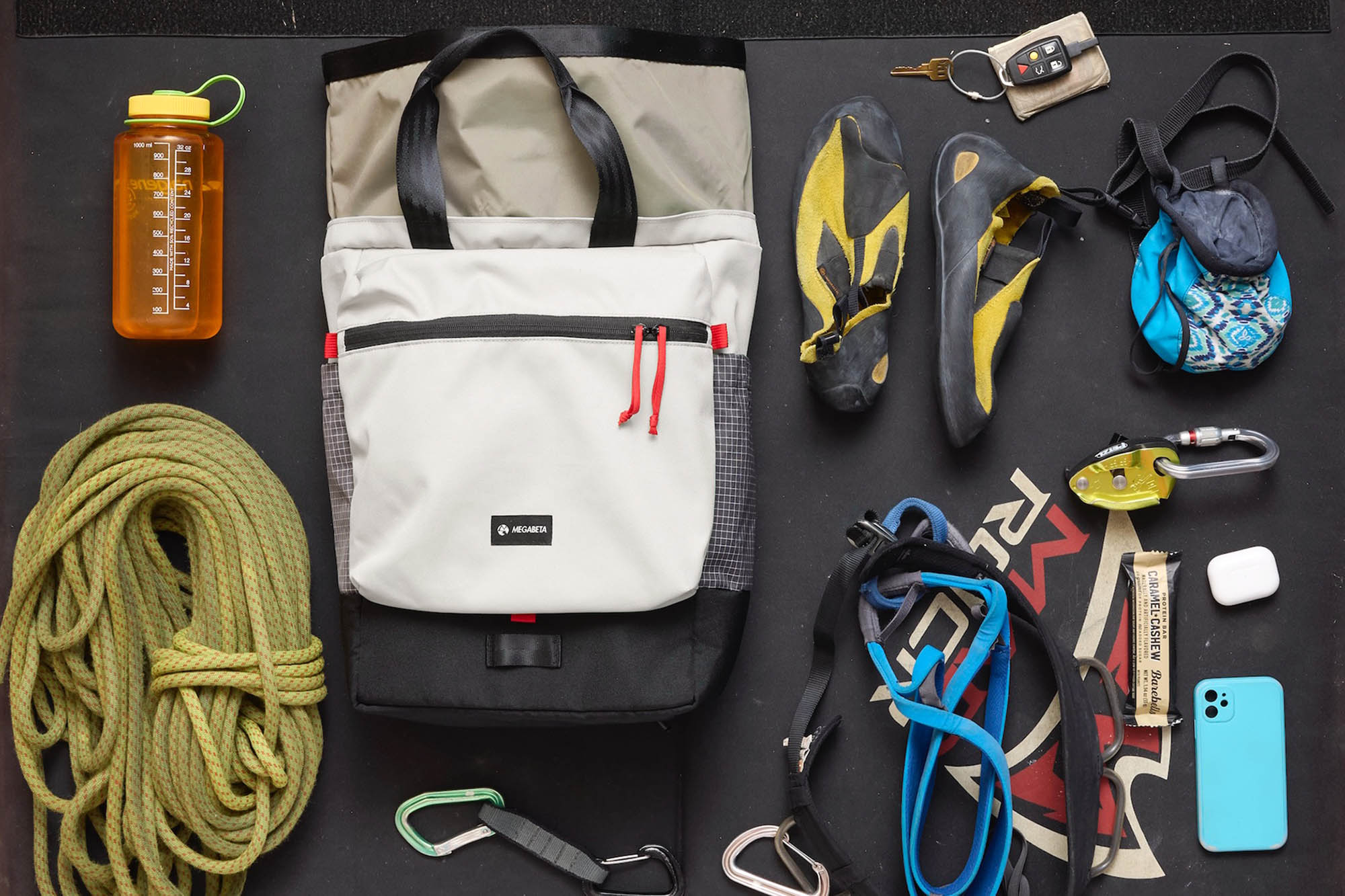 megabeta climbing totepack