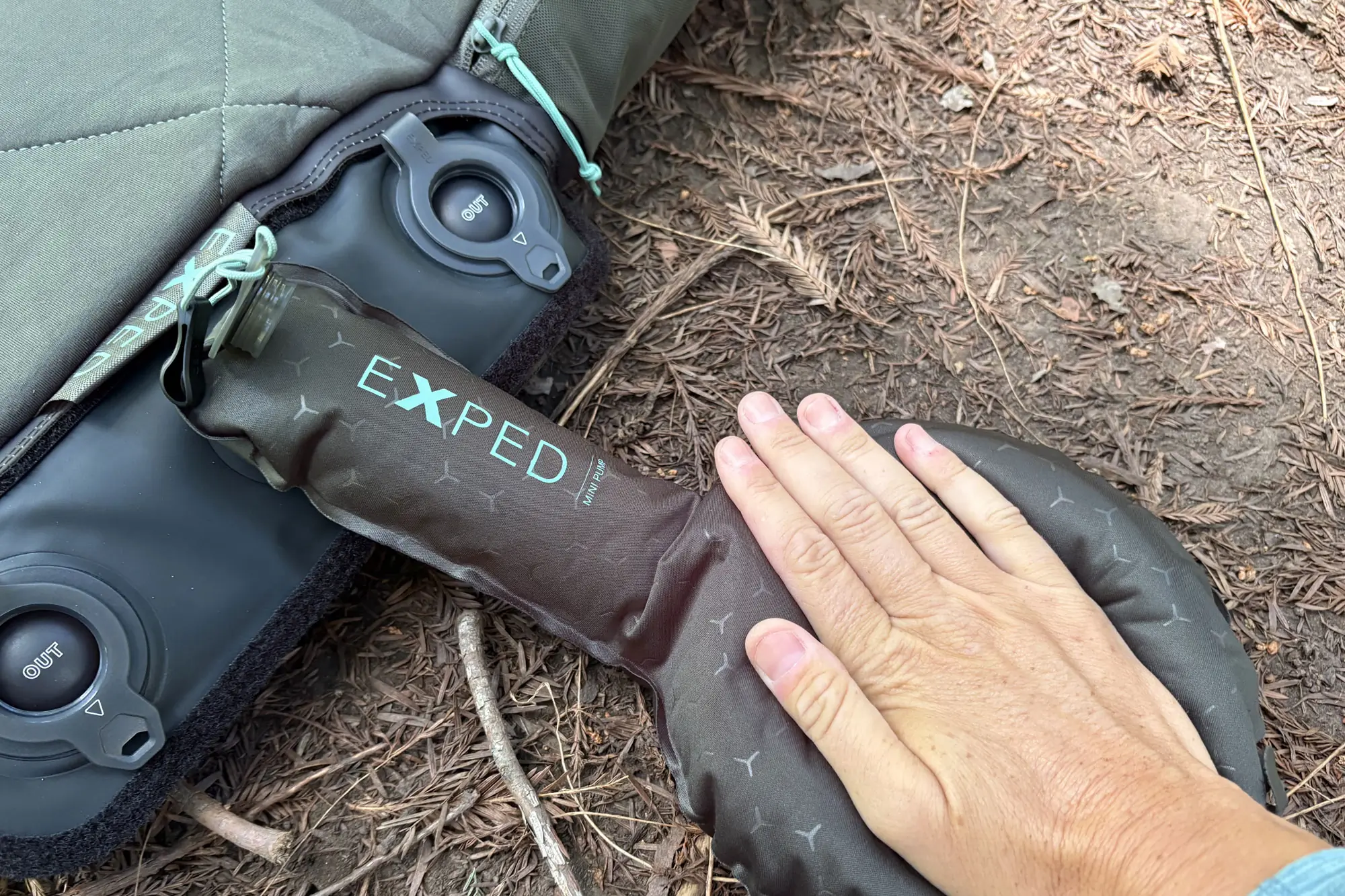 settiing up EXPED LuxeMat