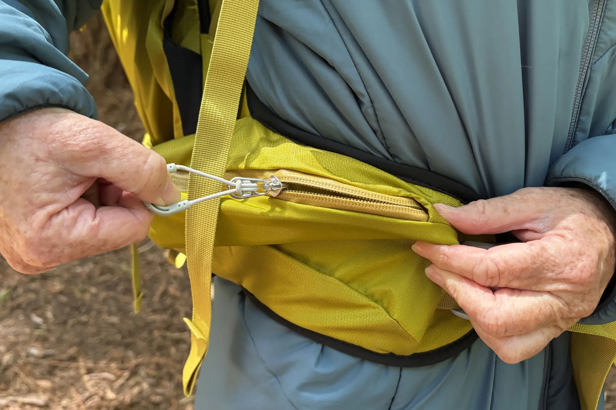 Osprey Downburst Daypack pocket