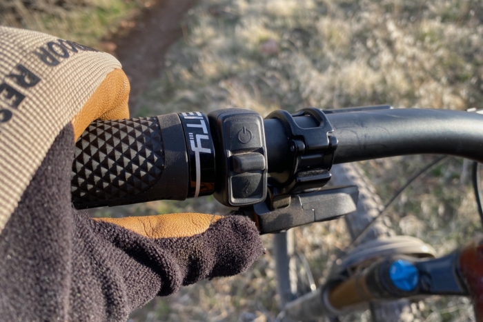 The handlebar mounted controls on the Turbo levo 4