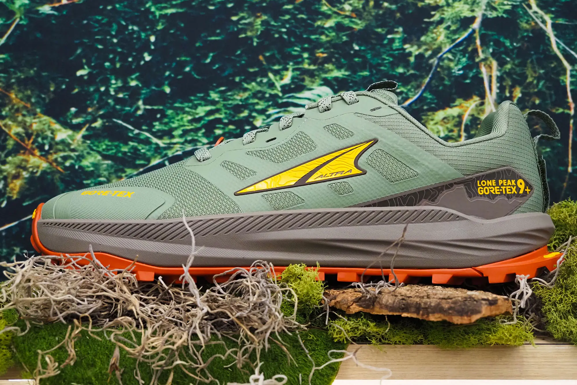 altra lone peak 9 plus shoe