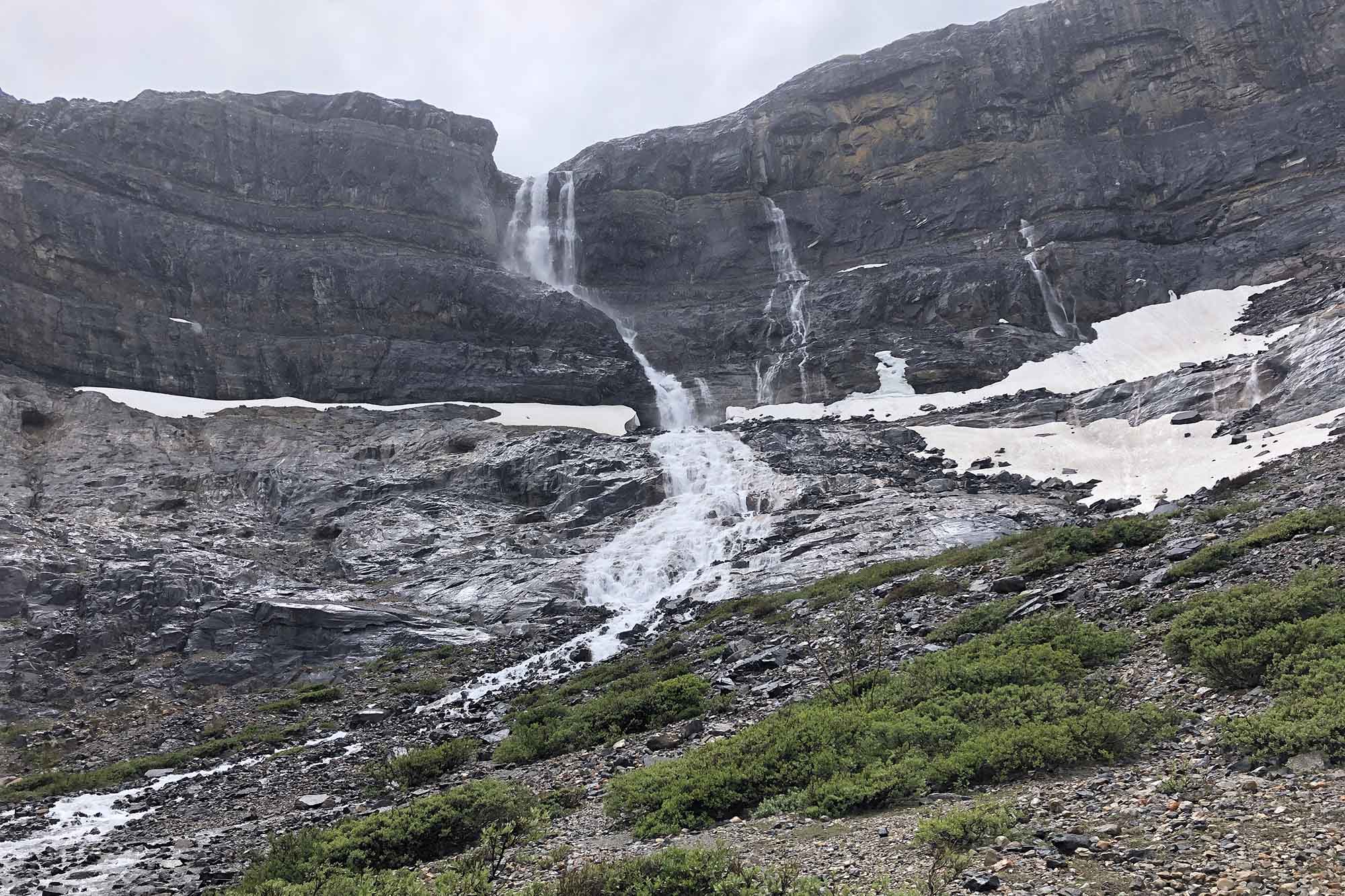 Bow,Glacier,Falls,At,Bow,Lake,,Banff,National,Park,,Alberta,