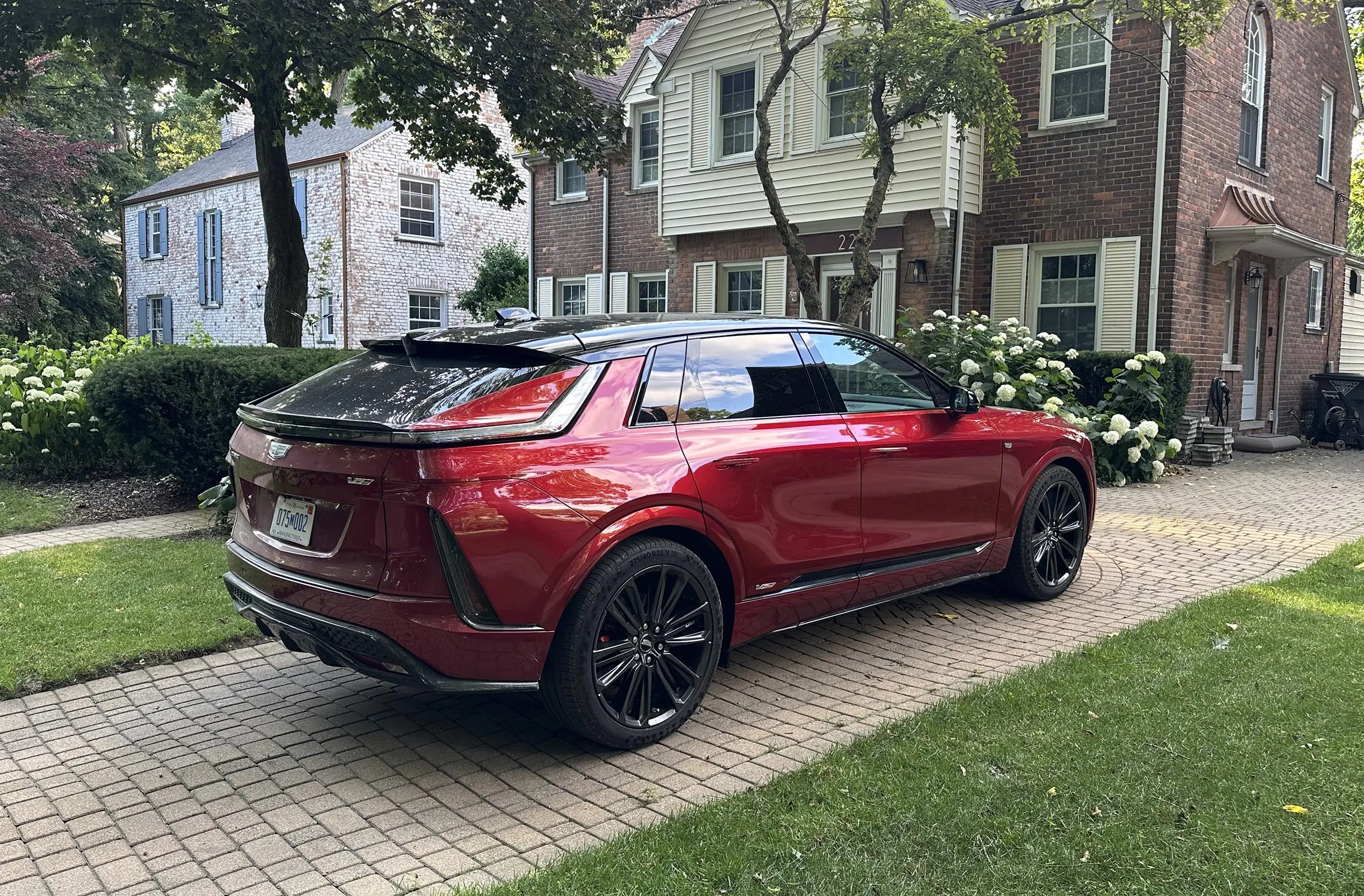 2026 Cadillac LYRIQ-V