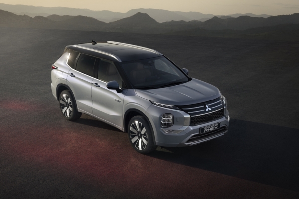 More Power, Range, and Tech: 2026 Mitsubishi Outlander Gets Big Updates