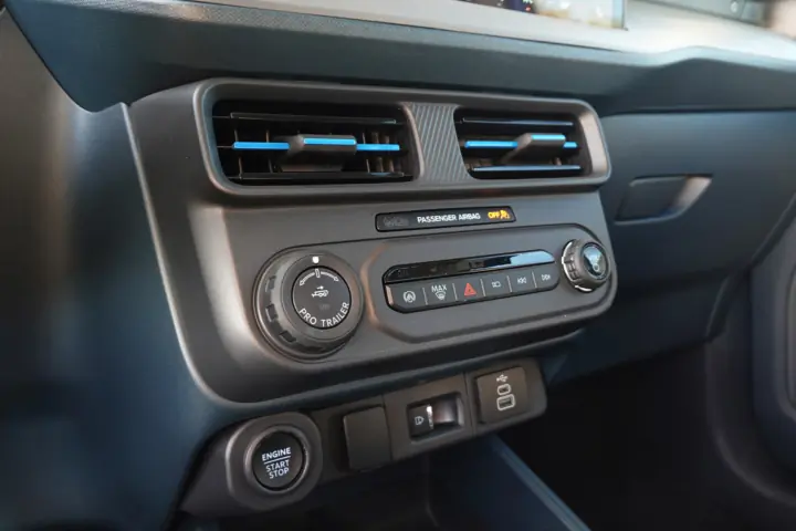 2025 Ford Maverick Lobo