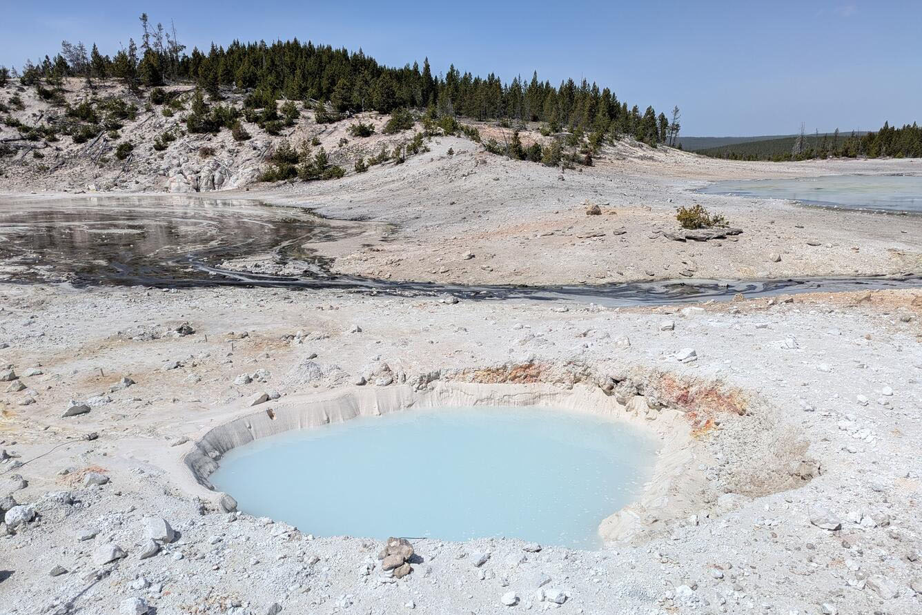 New Yellowstone National Park Geothermal Feature
