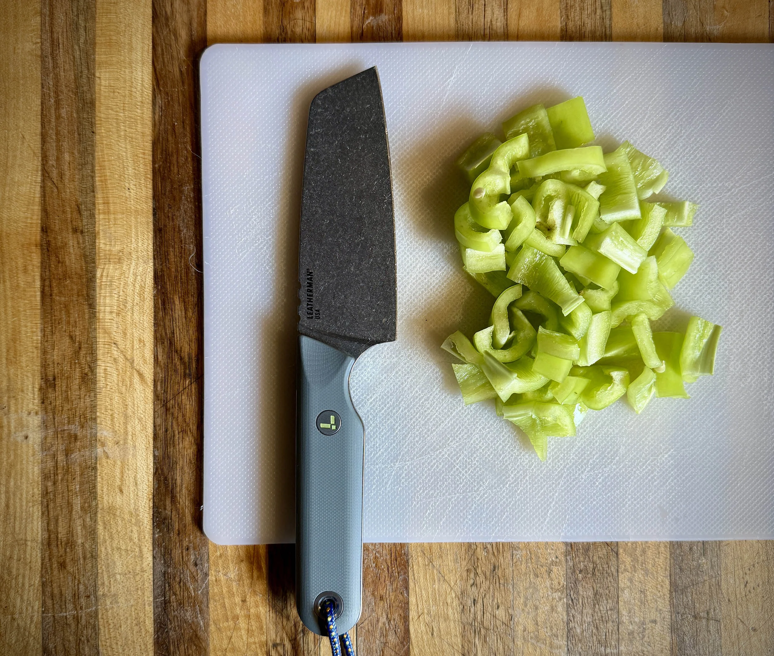 Leatherman Rustle on cutting board
