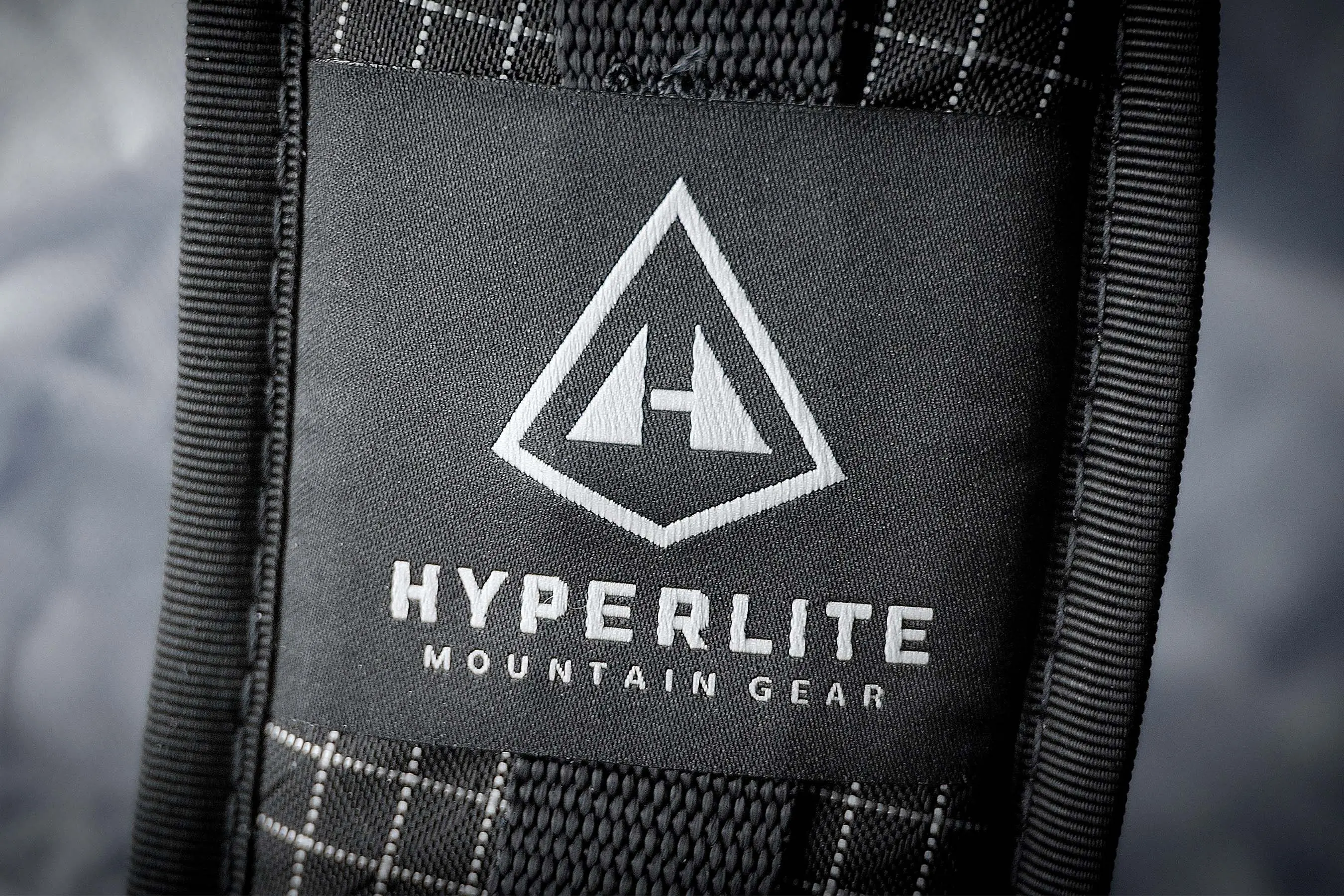dyneema woven compisite Hyperlite Mountain Gear