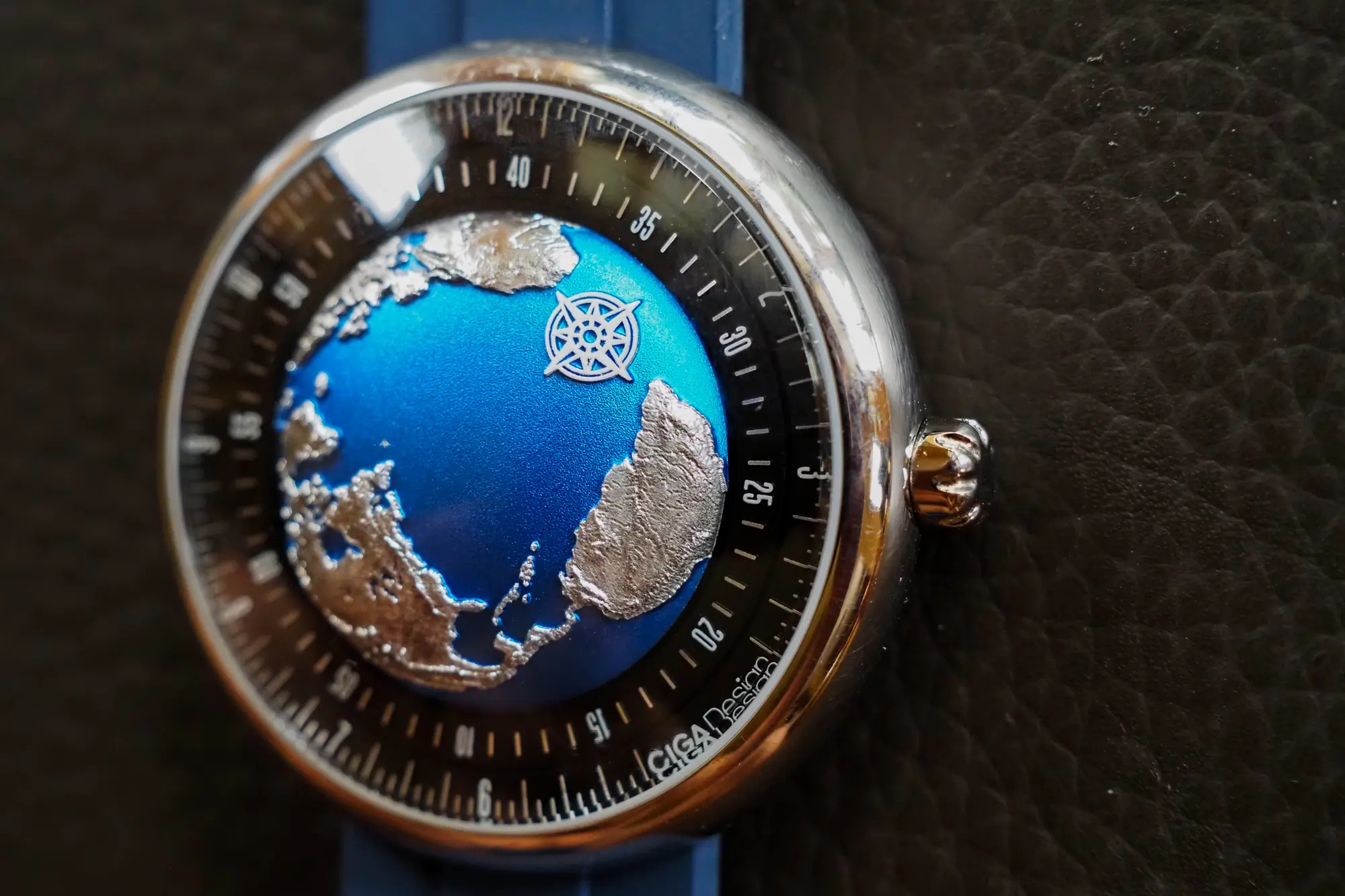 ciga design blue planet atlantic watch close up crown