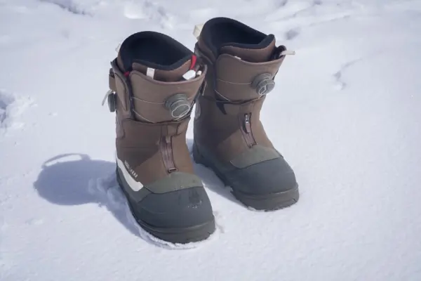 Backcountry Powerhouse With Warmth, Moisture Management, Durability: Vans Viaje Range Snowboard Boots Review 