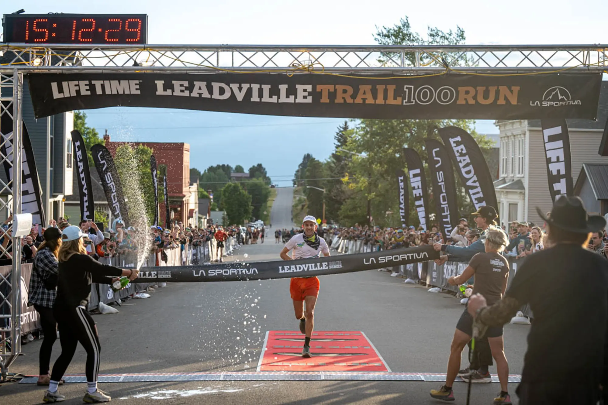 David-Roche-mens-winer-2025-Leadville-100-Mile-finish