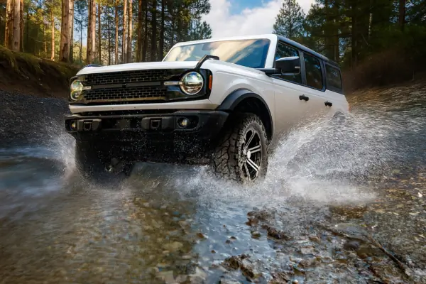 Kumho Splashes Into the Rugged Terrain Tire Segment With the Road Venture R/T