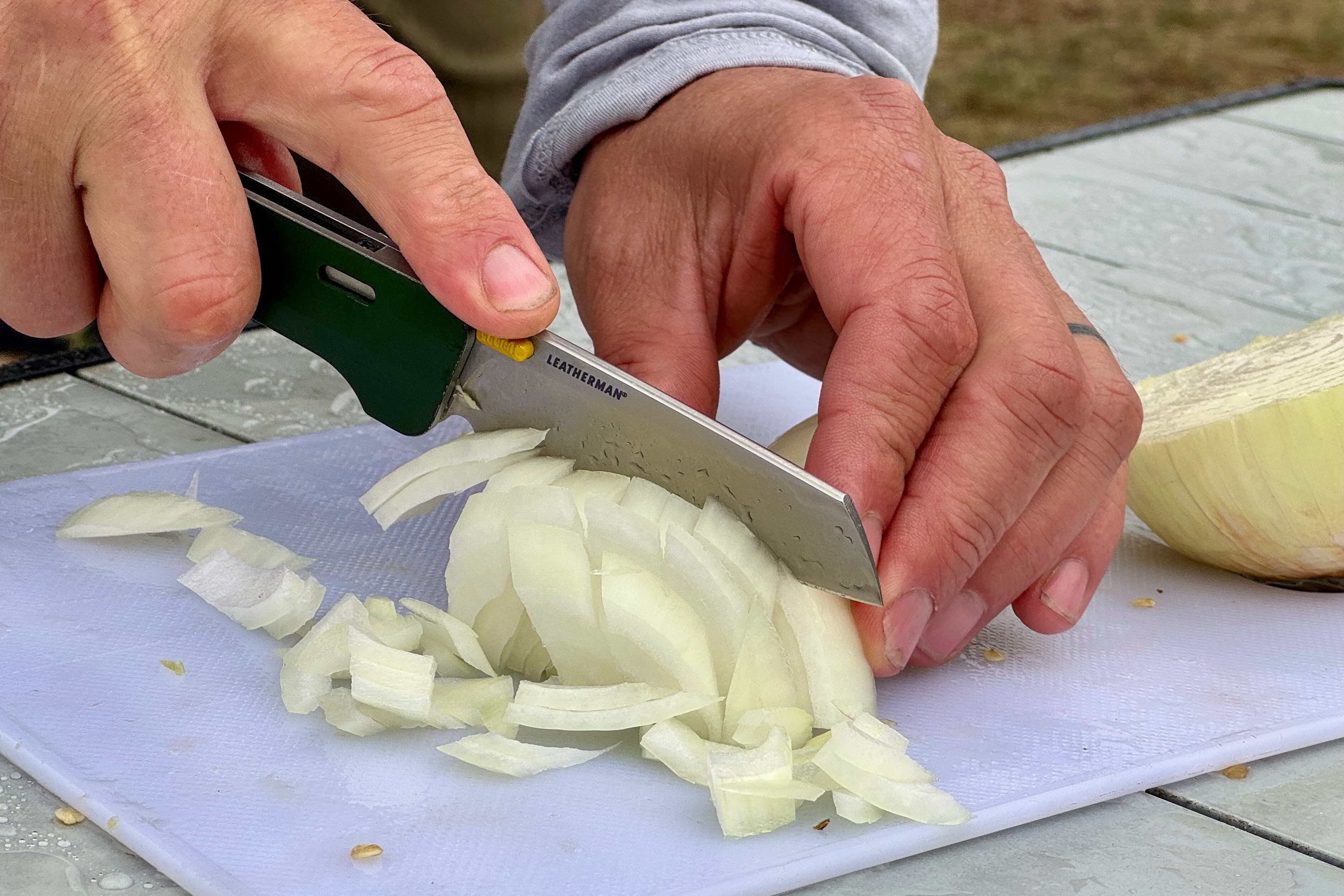 Leatherman Glider cutting onions