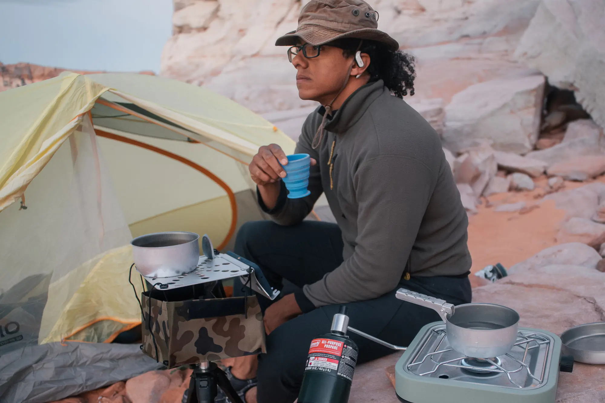 Schwarze Biene Big Mama Table cover photo