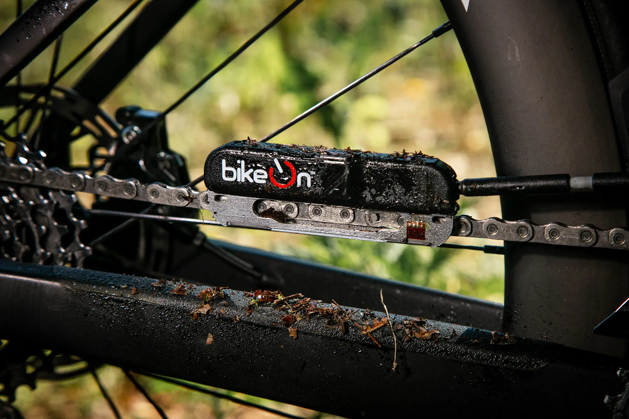 Too Good to Be True? BikeOn Unveils ‘CycleClick’ Clip-On Power Meter