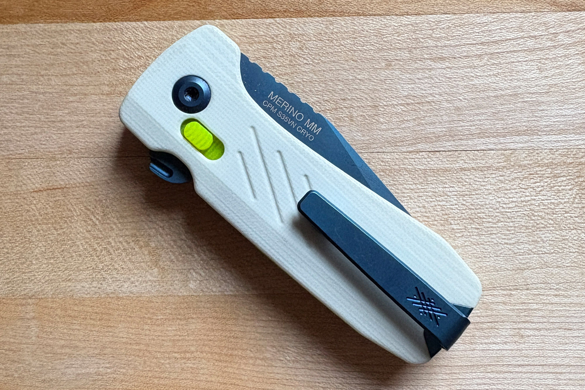 The Pepperwool Merino MM folded with clip side visible