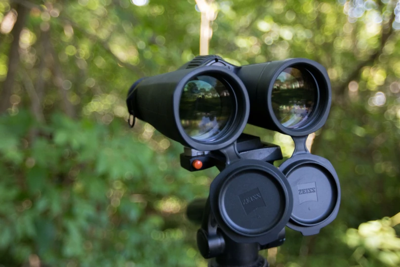 Binoculars on a tripod