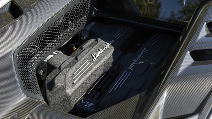 2025 Lamborghini Revuelto