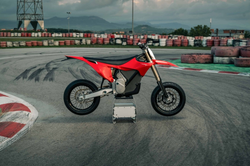 ‘The World’s Most Powerful Supermoto’: The All-Electric Stark VARG SM Is Here