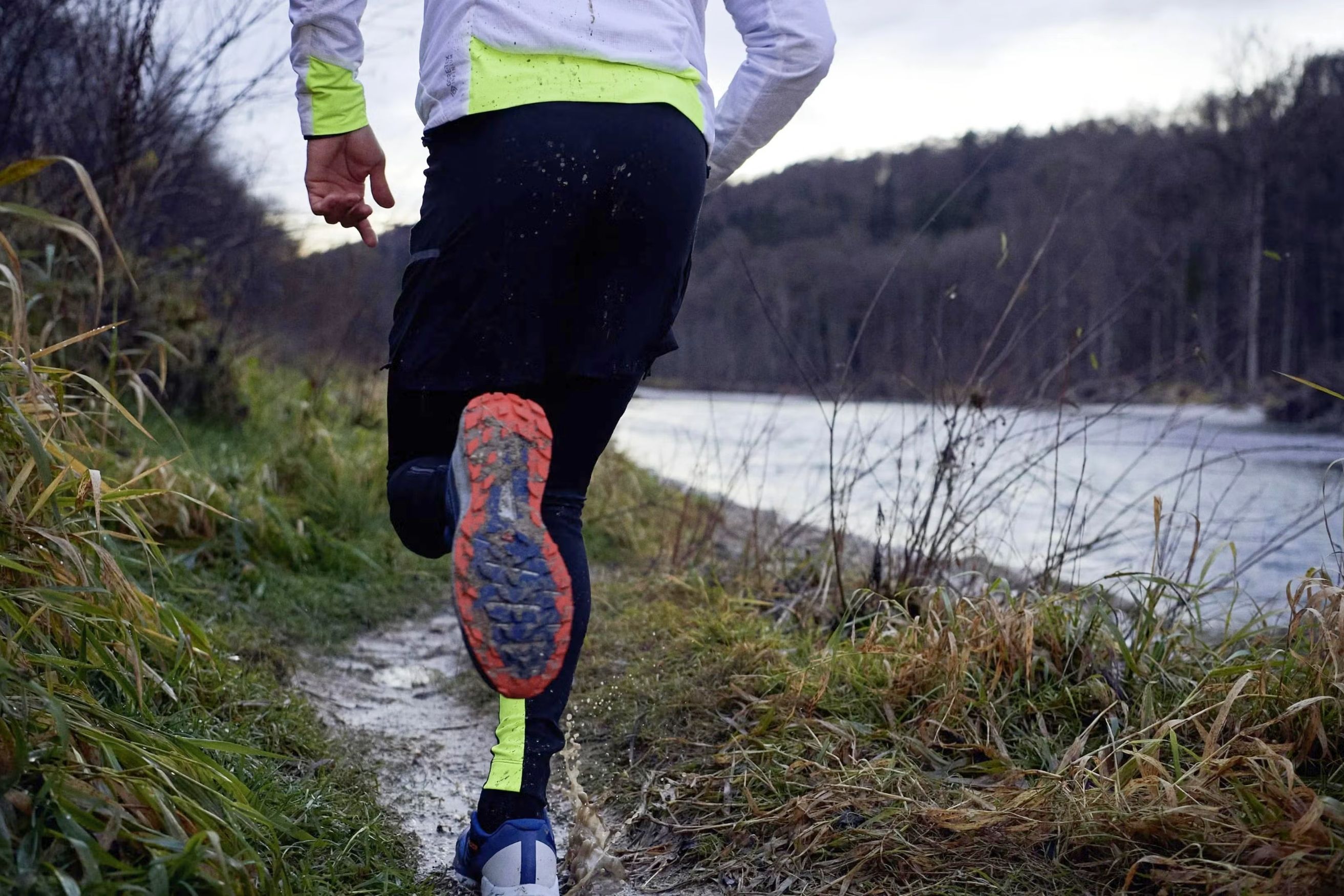 GORE-TEX Invisible Fit | GearJunkie GORE-TEX Invisible Fit | GearJunkie