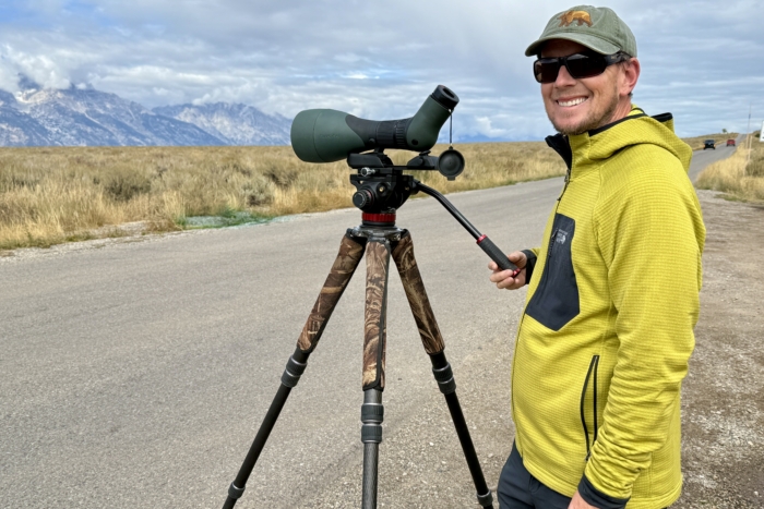 Man wearing the Mountain Hardwear Polartec Power Grid Full Zip