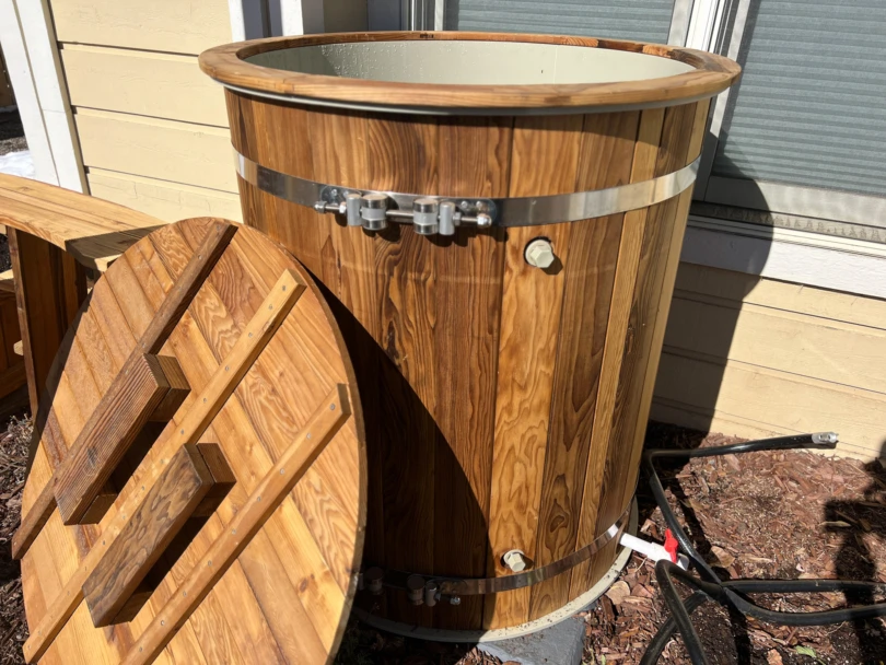 Redwood Outdoors Alaskan Cold Plunge Tub exterior