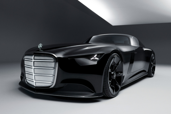 Colossal Chrome Grille, Shining Star, Huge Hood, and Tons of Tech: Mercedes-Benz Vision Iconic Concept