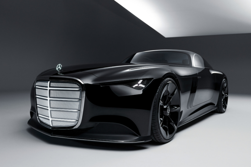 Colossal Chrome Grille, Shining Star, Huge Hood, and Tons of Tech: Mercedes-Benz Vision Iconic Concept