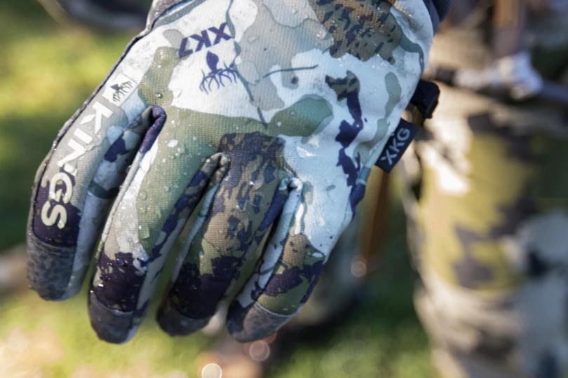 Water beading off the Kings Camo XKG Primaloft Guide Gloves