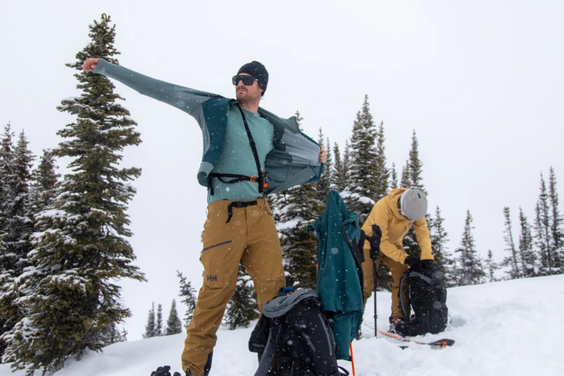 Helly Hansen sale sskiers changing layers