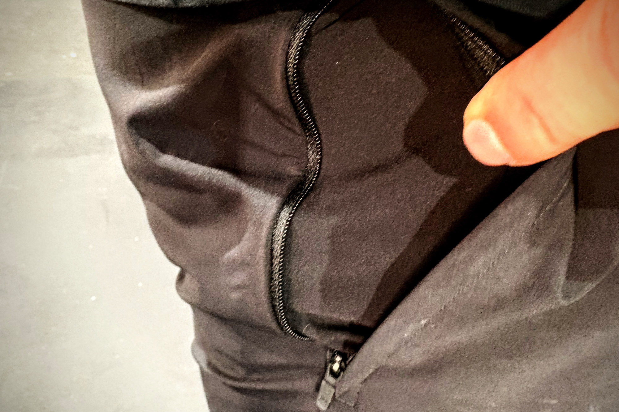 R.A.D Superweave Training Short zippered pocket detail