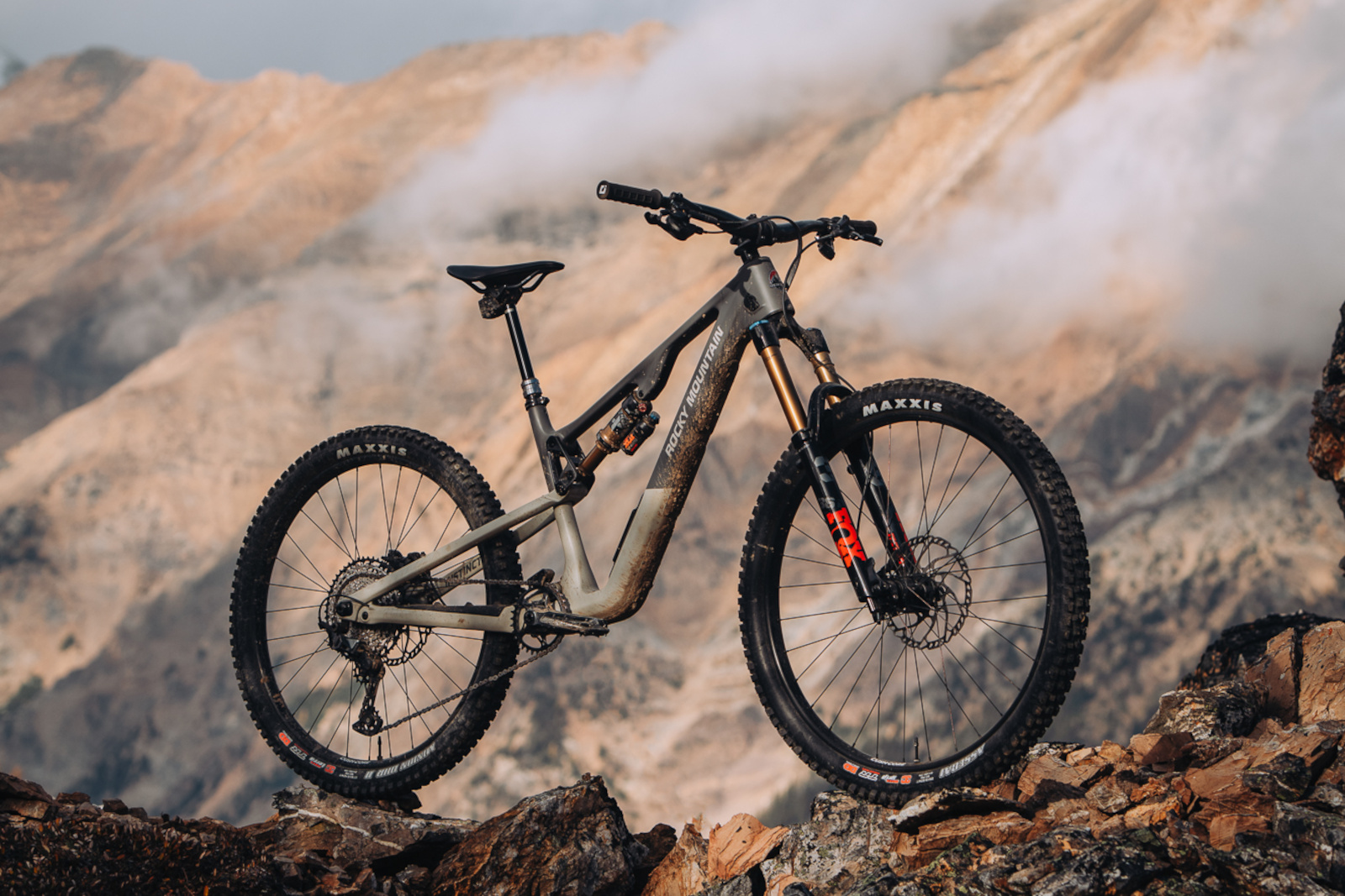 Rocky Mountain Instinct A30 Shimano Mountain Bike