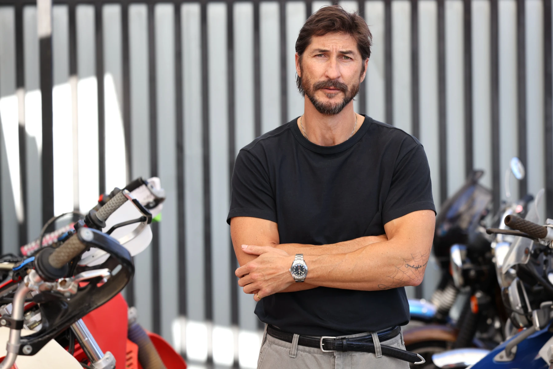 Form & Function for the Outdoors: A Vaer Watch Gift Guide