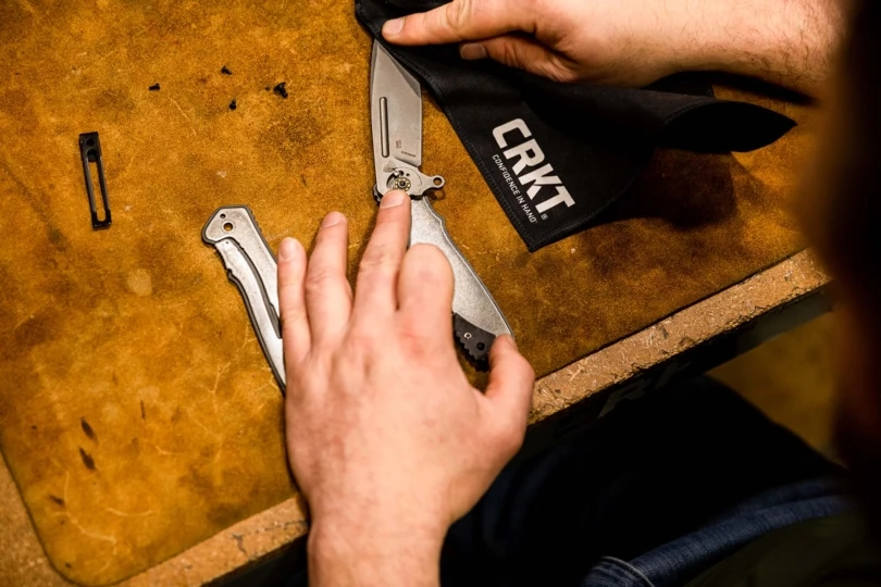 crkt knife workshop