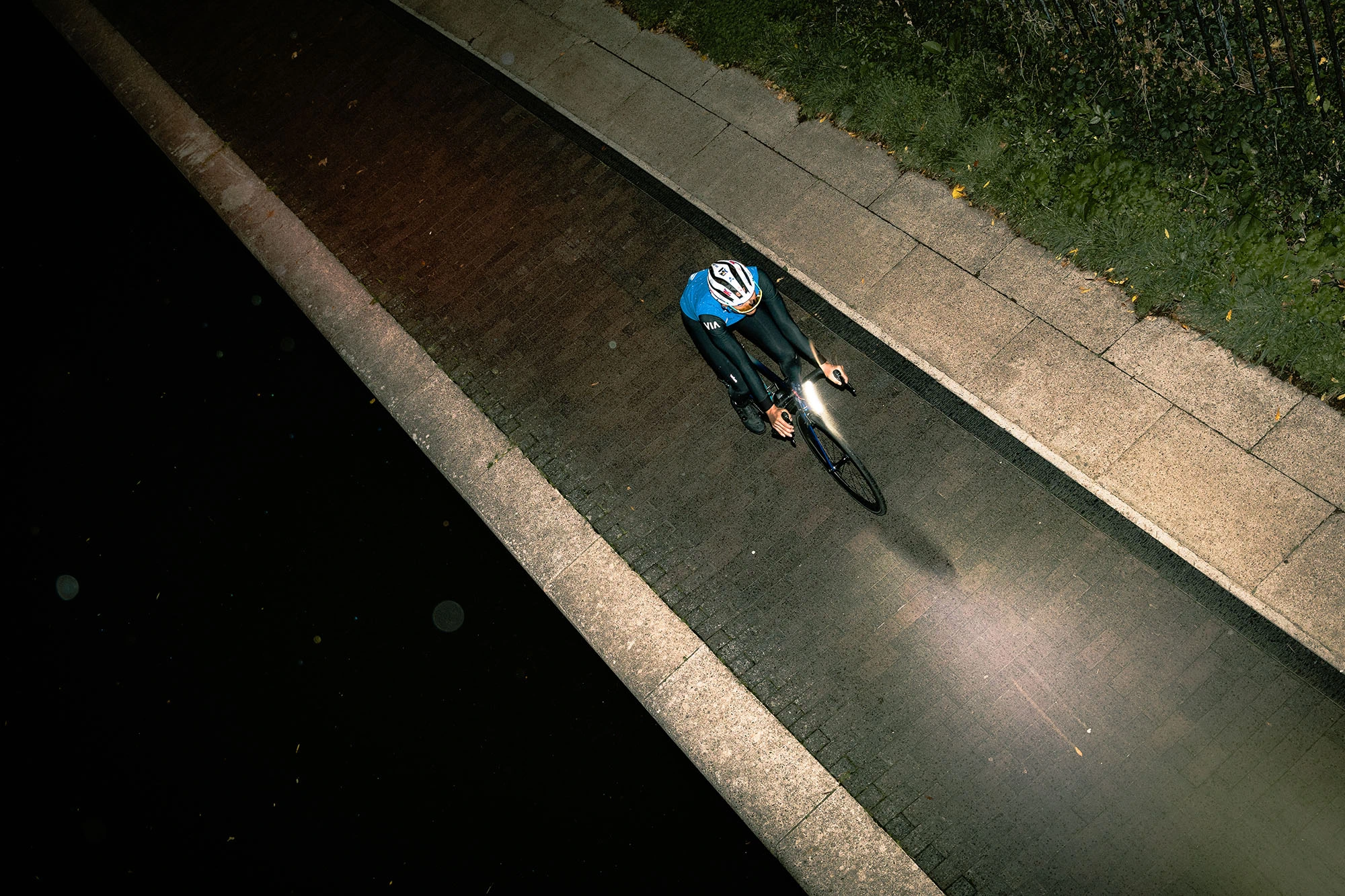 Blazing Bike Light, Special Forces Fleece, AC Milan Ski Gear, and More Emerging Gear