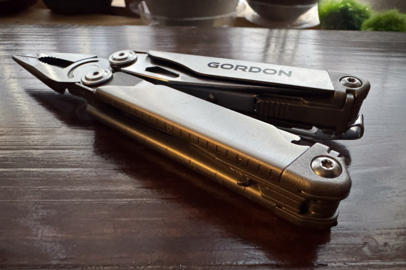 A $40 Beater Multi-Tool Done Right: Harbor Freight Gordon 20-in-1 Multi-Tool Review