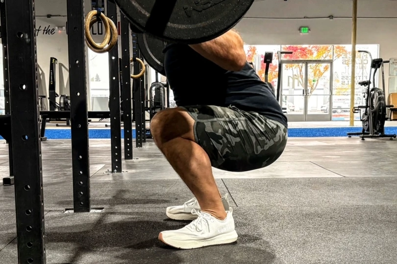 NOBULL Ripstop Drive squatting
