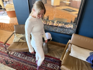 Senior Editor Morgan Tilton testing the Le Bent Grid Fleece Top and Bottom women's base layers at Crested Butte Mountain Resort_BC Dane Tudor