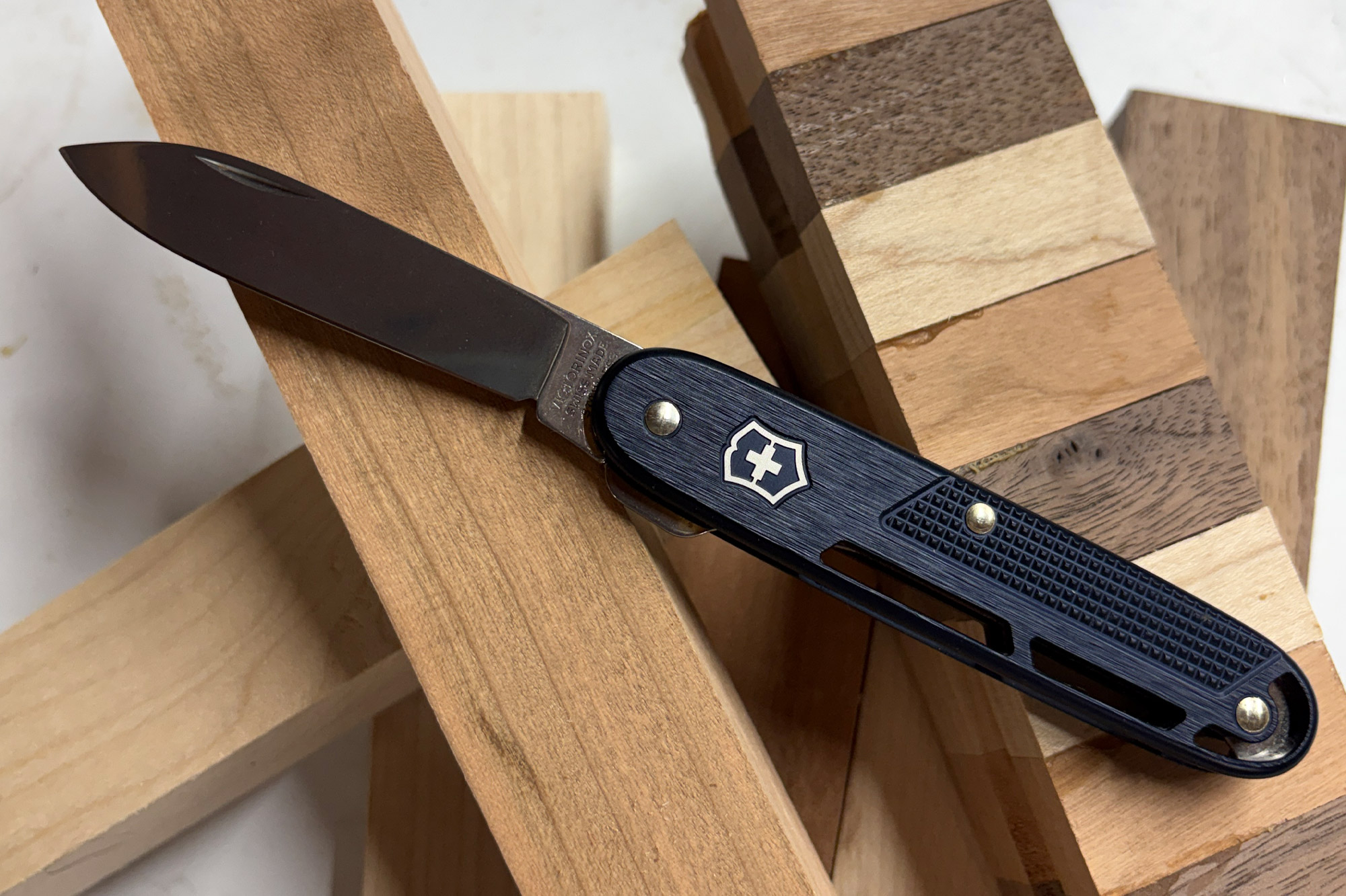 Victorinox Adds Two Features You Never See on a Swiss Army Knife: ‘Onefold’ Review