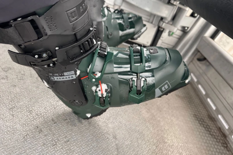 wearing armada ar one