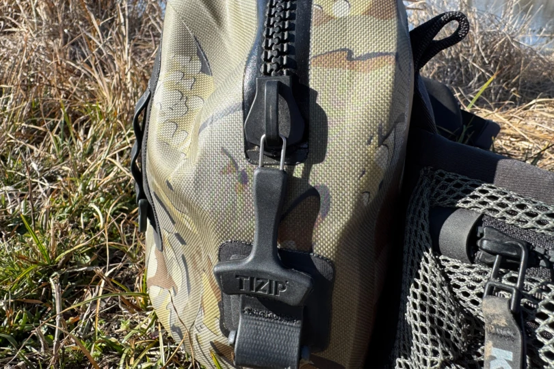 Close-up of the DeltaStorm waistpack waterproof zipper and pull