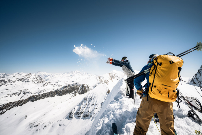 Quick test on the incline before we drop in: (photo/ ©Yann Allègre - Eleven)