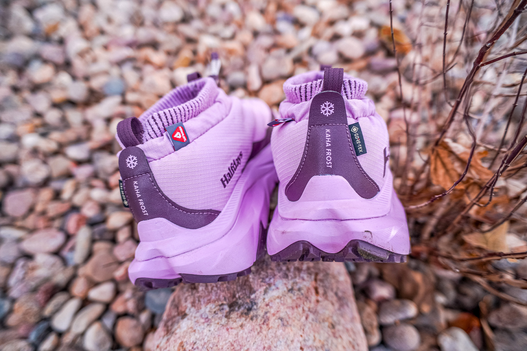 The HOKA x Halfdays Kaha 2 Frost Moc GTX heel area shows the insulated rear design