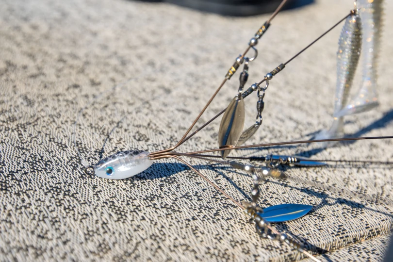 The wires on an A-rig bent a quarter inch behind the head.
