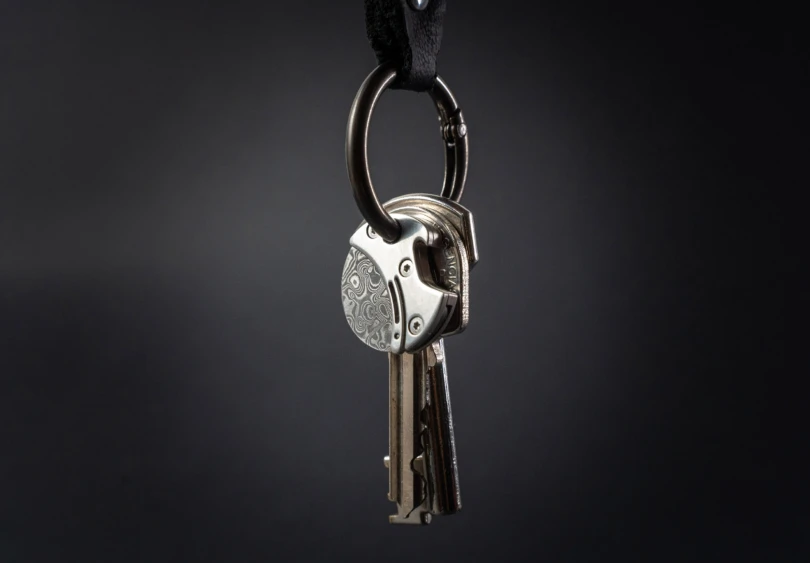 COiN knife on a keychain