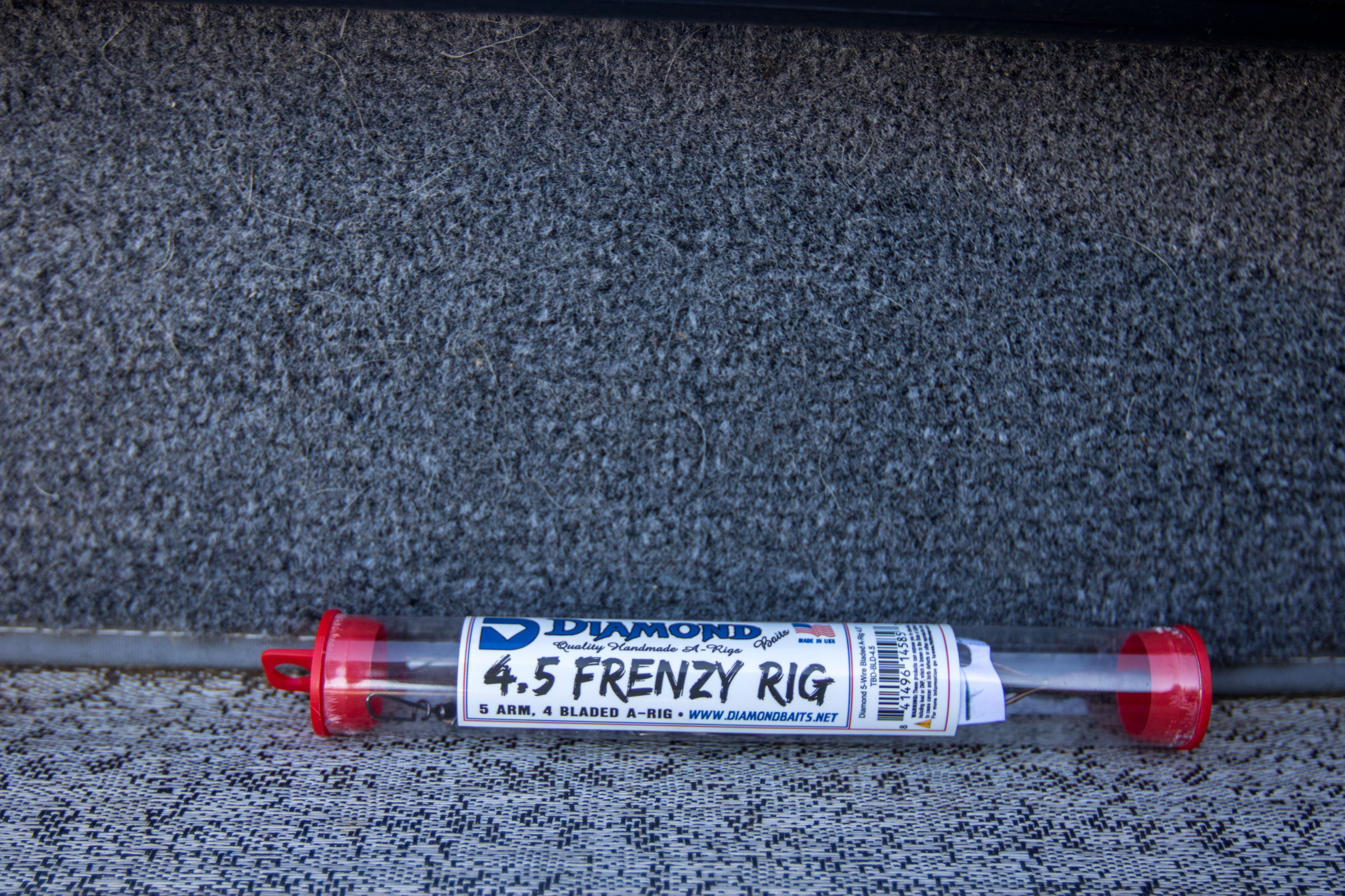 The Diamond "Frenzy Rig" A rig in the tube.