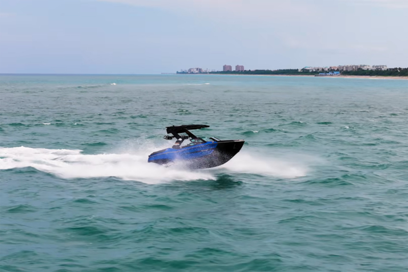 Watch MasterCraft Test Its Lake Tow Boats in Harsh Open Ocean Conditions
