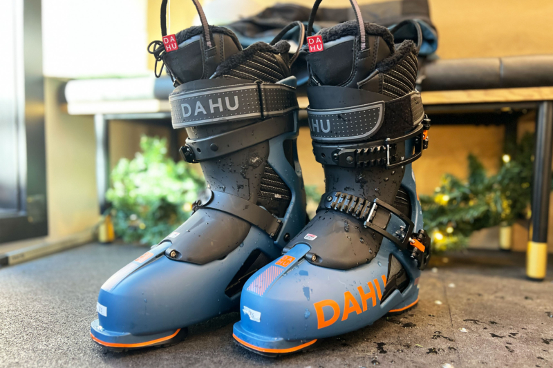 Progressive Flex Meets Cabrio Comfort: Dahu 02X & 02AM Ski Boots Review